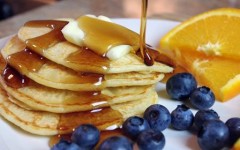 Bí quyết làm bánh Pancakes ngon mà không cần bột nở